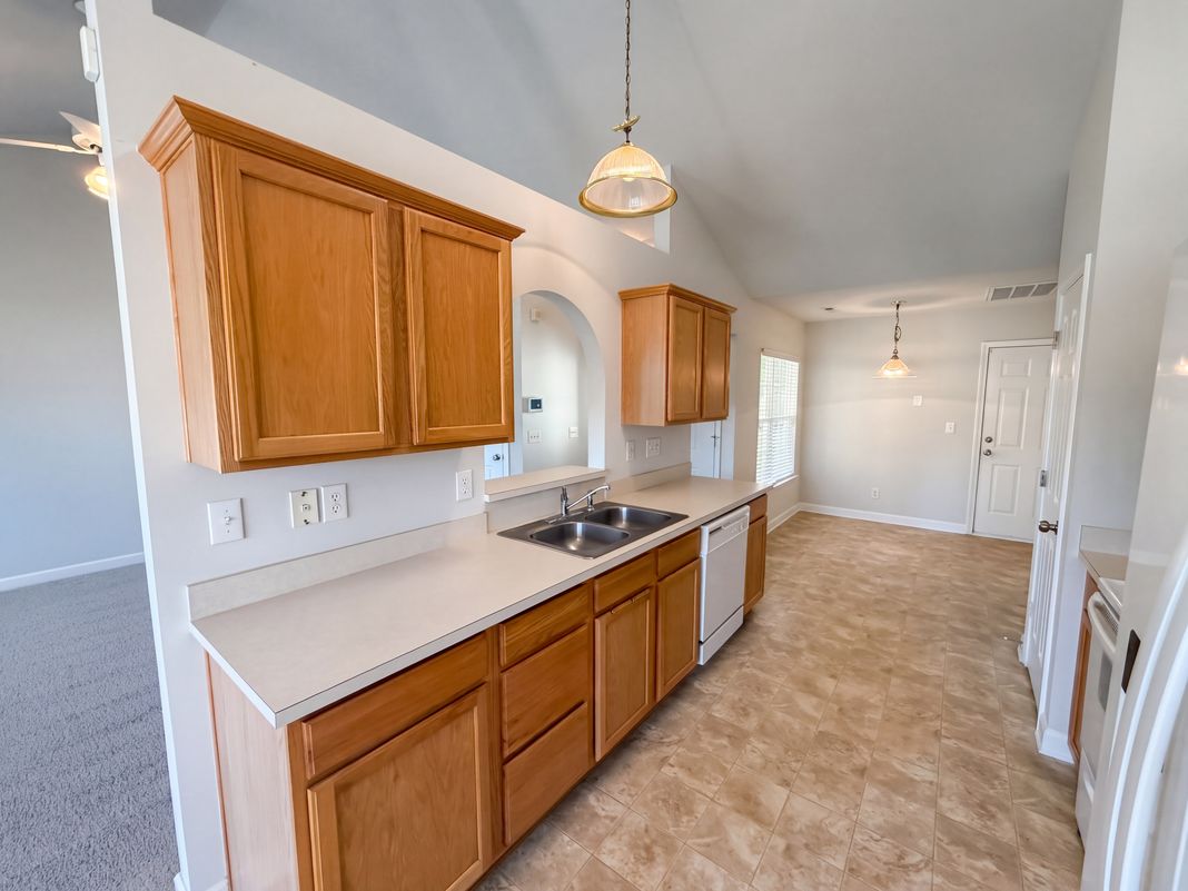 Property photo 2 of 11344 Pointer Ridge Dr