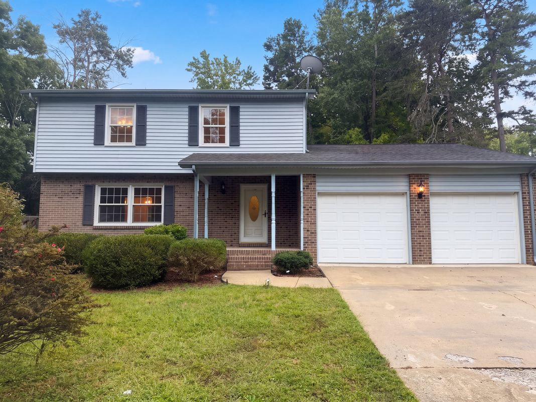 Property photo 1 of 812 Pineburr Rd