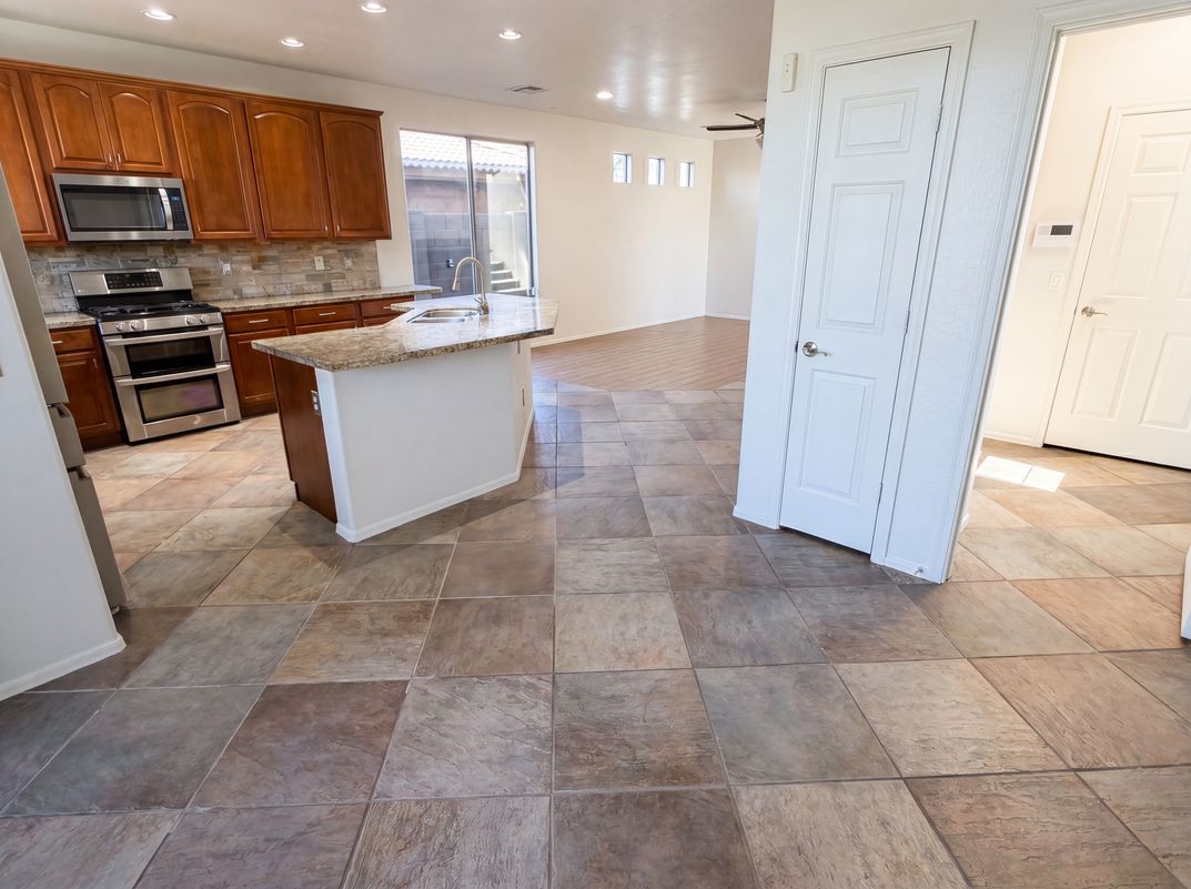 Photo 14 of 40 of 2513 W Florentine Rd, Phoenix, AZ