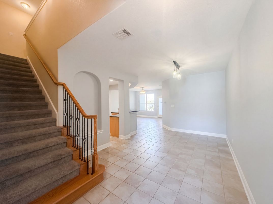 Property photo 3 of 104 Perpetuation Dr