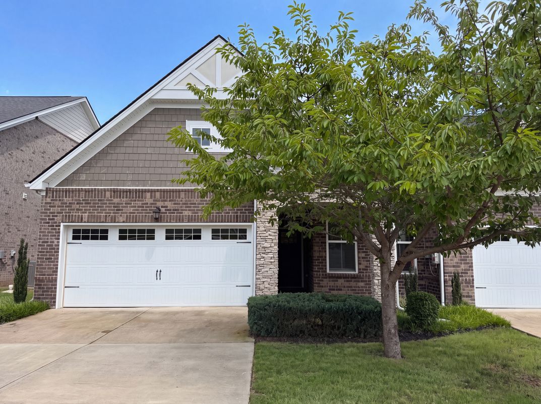Photo 15 of 19 of 6044 Blackberry Ridge Ln, Hermitage, TN
