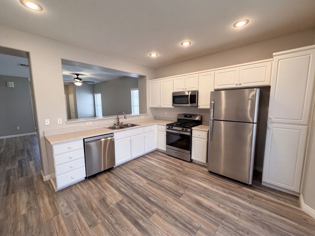 Property photo 2 of 1762 Black Fox Canyon Rd