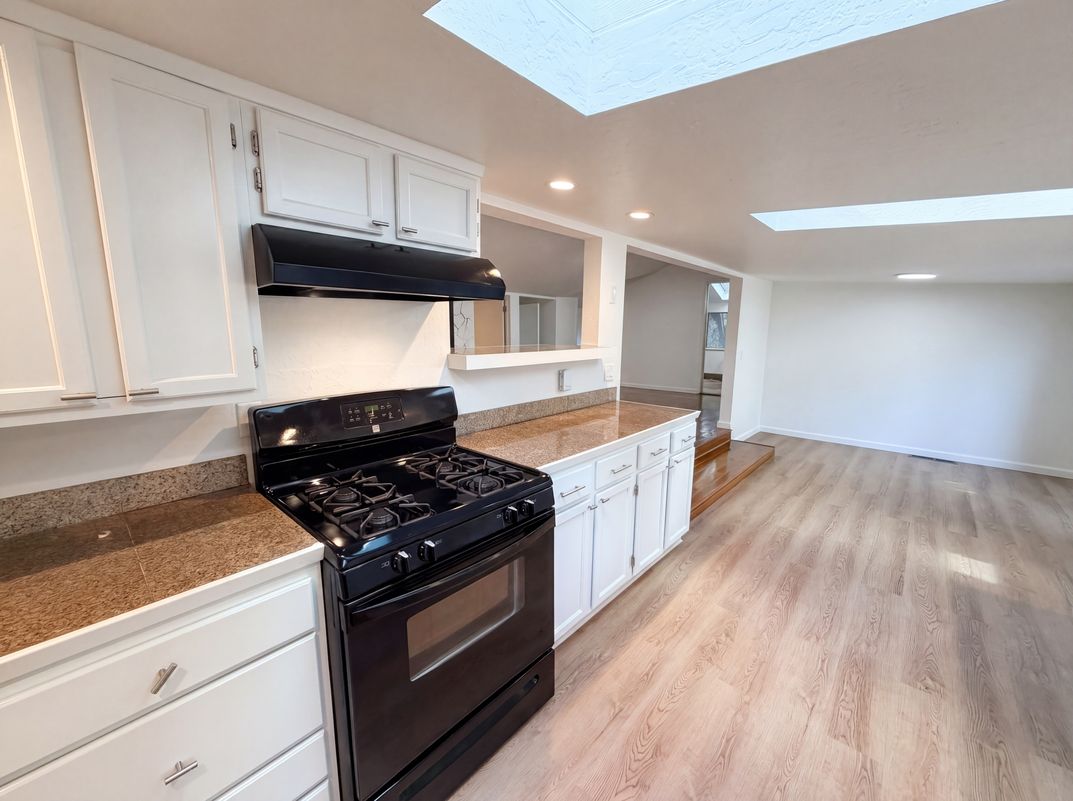 Property photo 2 of 155 Estates Dr