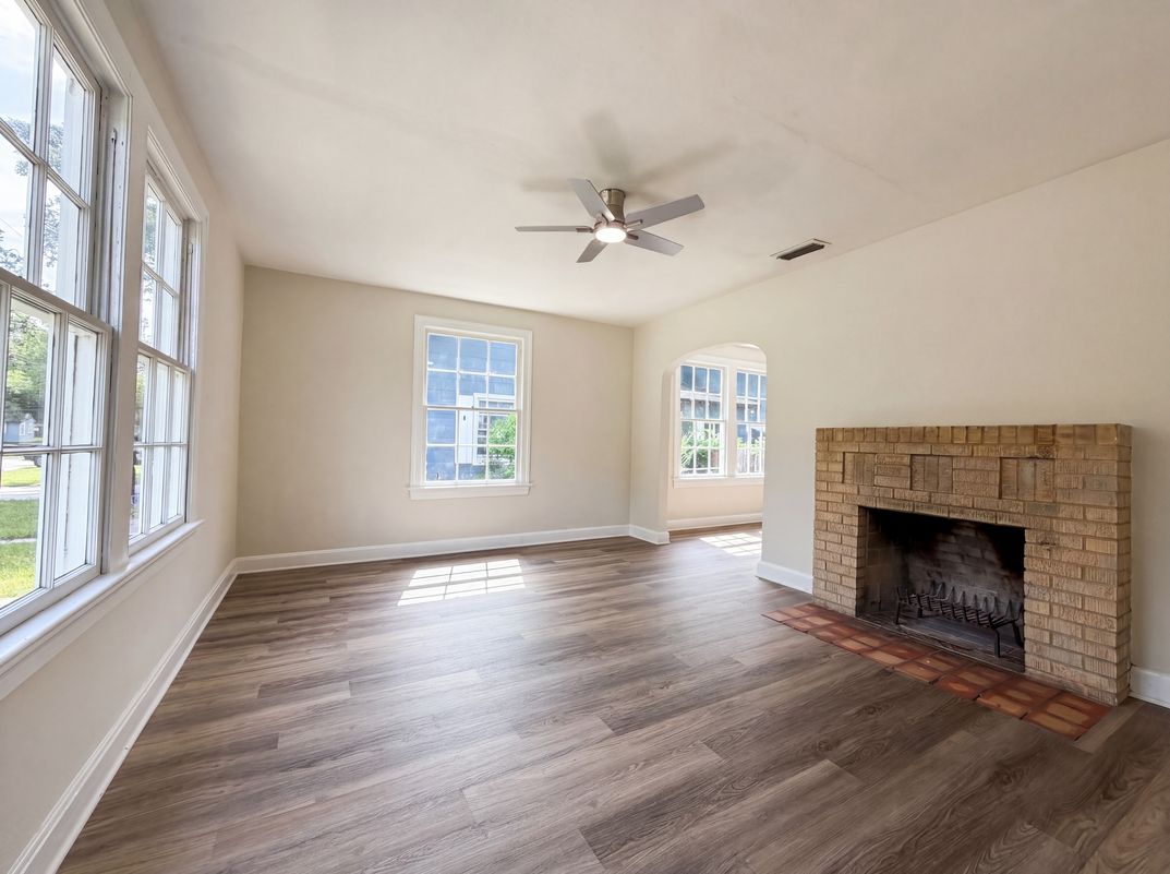 Property photo 3 of 4034 Green St