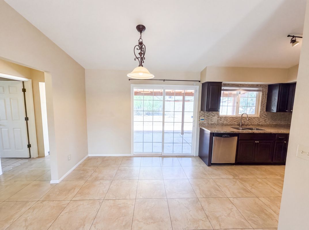 Photo 6 of 21 of 6081 N Curry Ave, Tucson, AZ