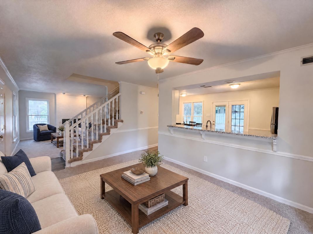 Property photo 3 of 2338 Hillandale Rd