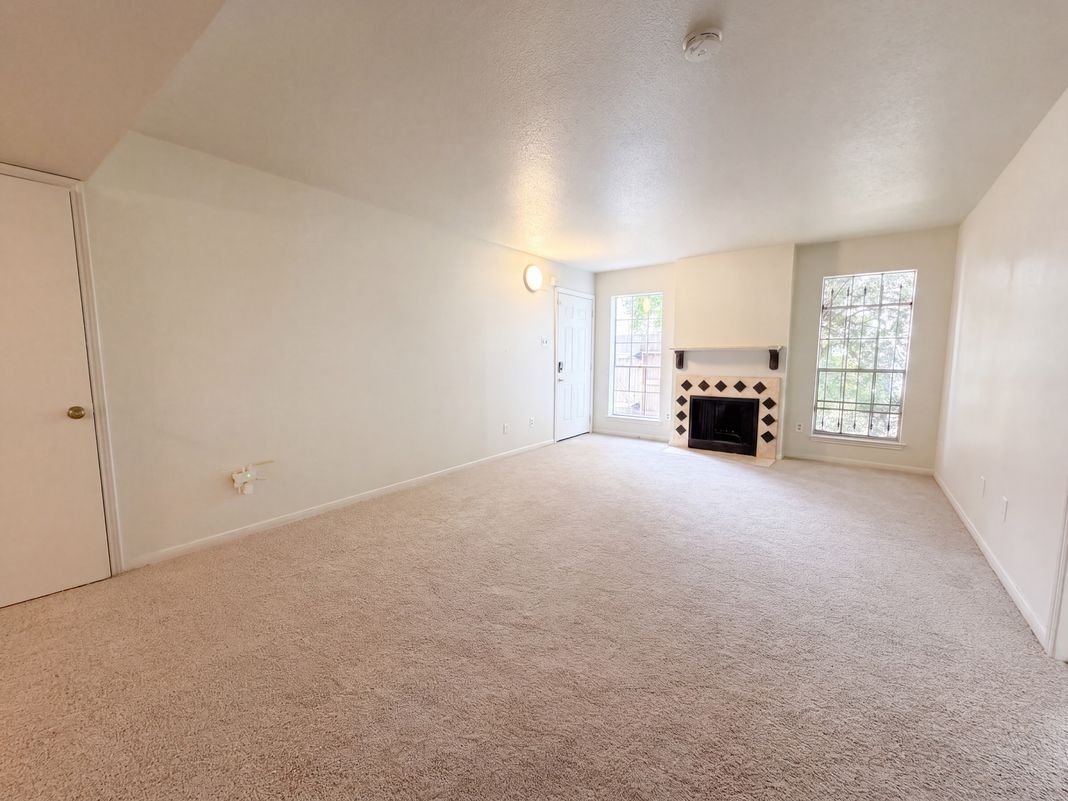 Property photo 3 of 6606 De Moss Dr Apt 1211