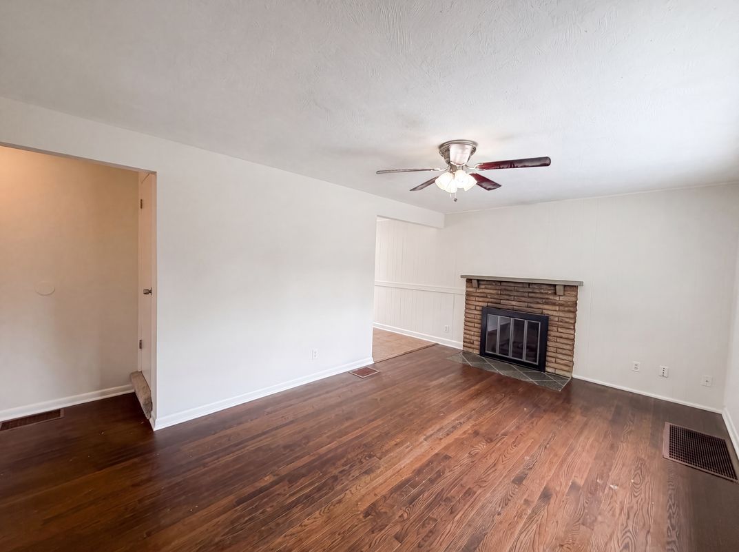 Property photo 3 of 651 Raleigh Dr