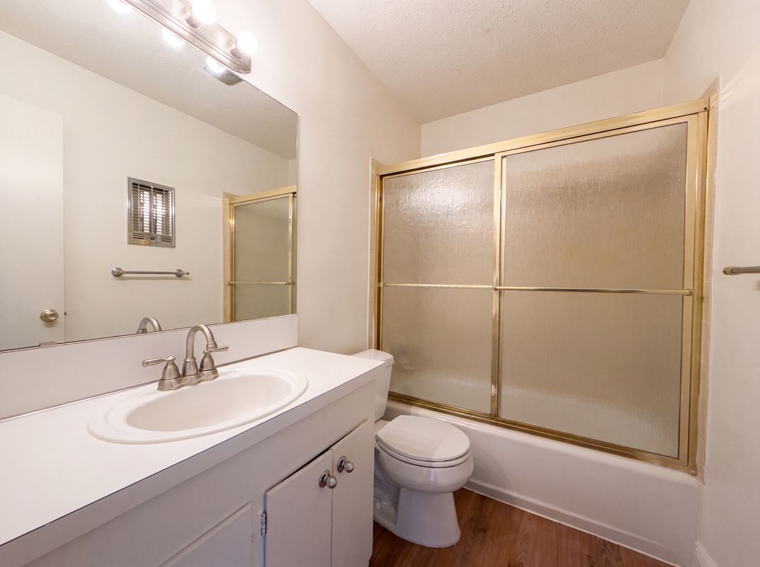 Photo 13 of 19 of 2503 McCue Rd, Houston, TX