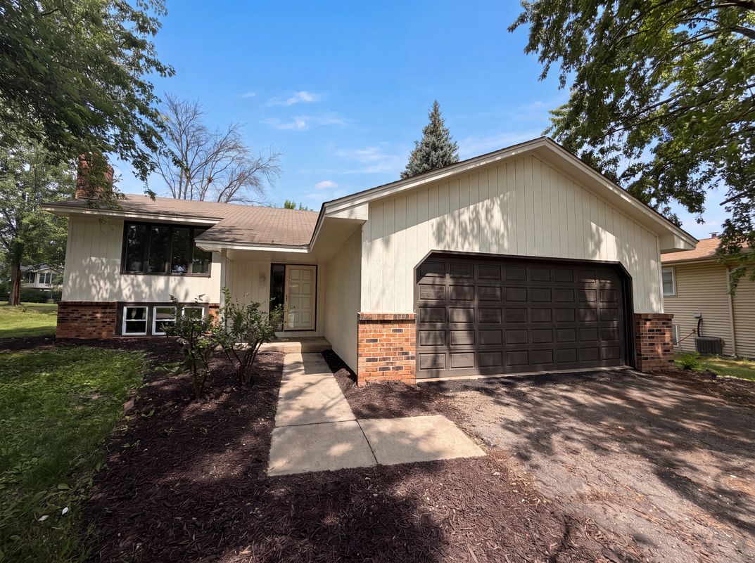 Property photo 1 of 12530 30th Ave N