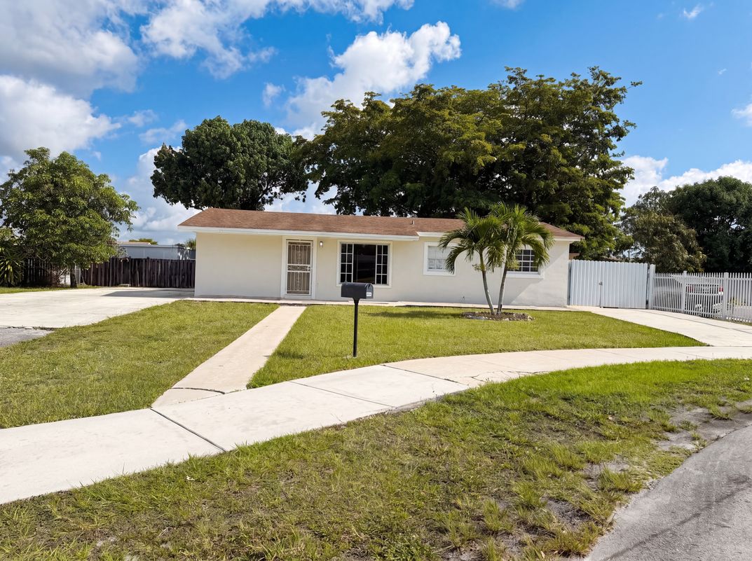 Property photo 1 of 4403 NW 202nd St