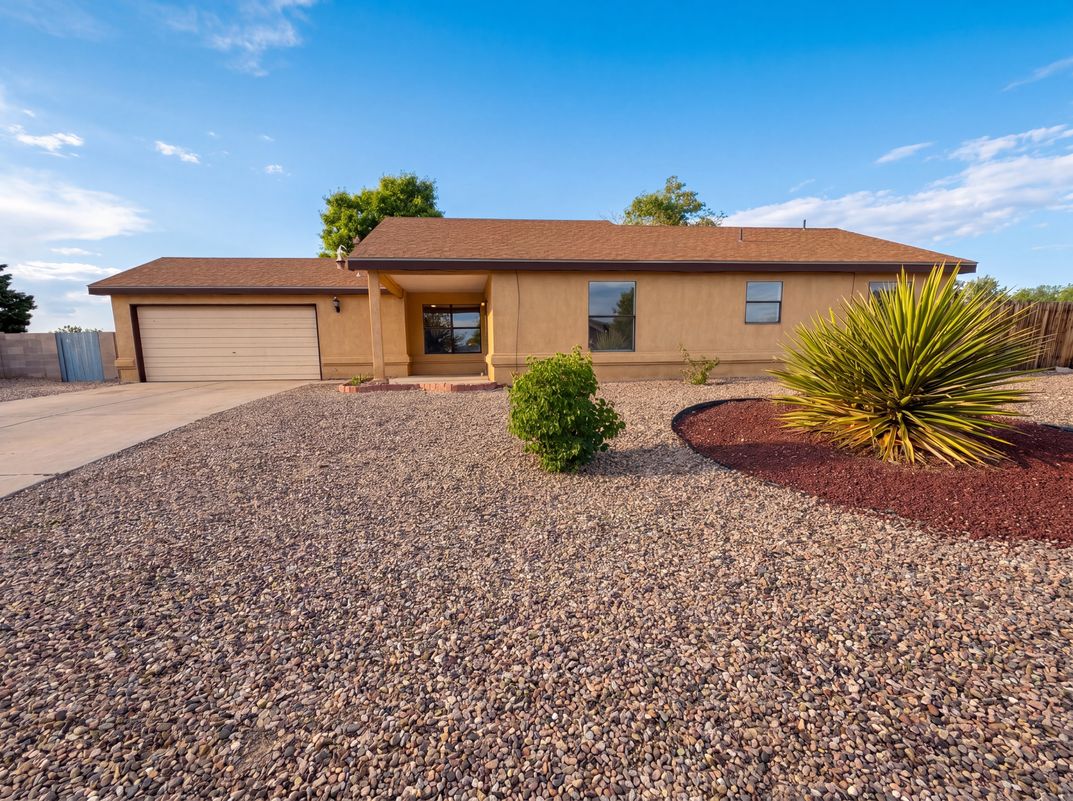 Photo 13 of 17 of 14 Milton Loop, Los Lunas, NM