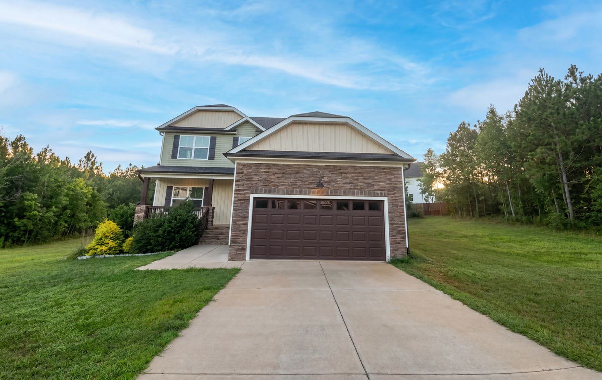 Property photo 1 of 30 Sunrise Ct
