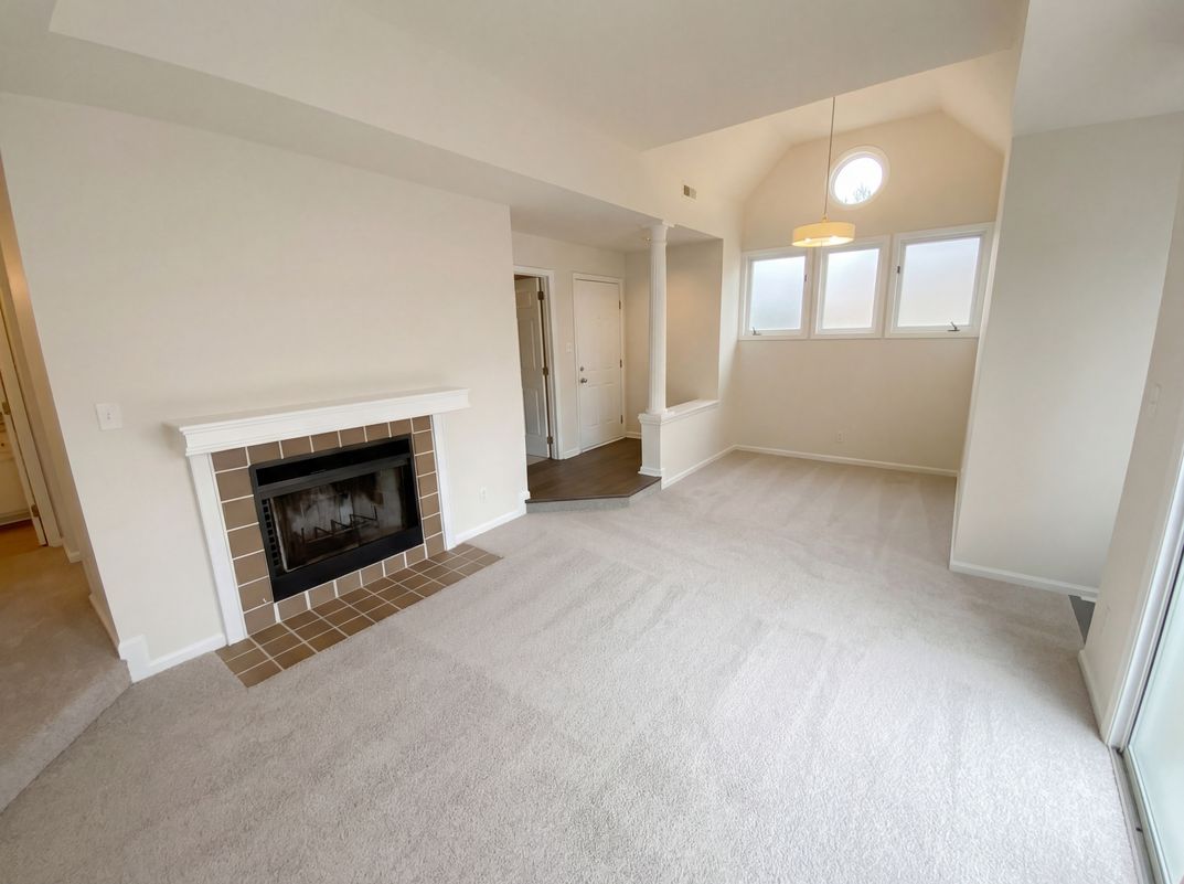 Property photo 3 of 1101 E Morehead St Apt 33