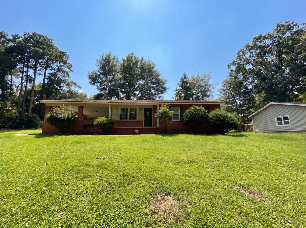 Property photo 1 of 440 Hood St