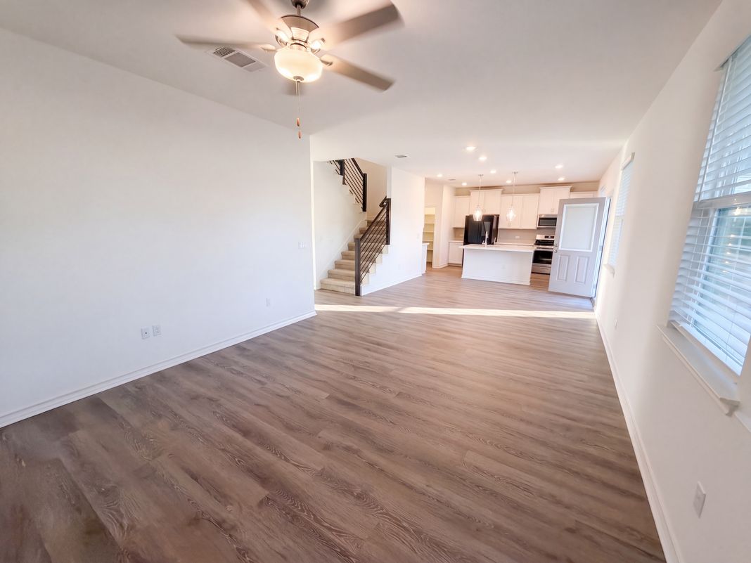 Property photo 3 of 17325 Casanova Ave