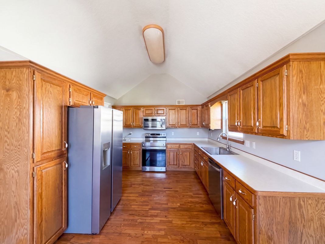 Property photo 2 of 21505 E 50th Terrace Ct S