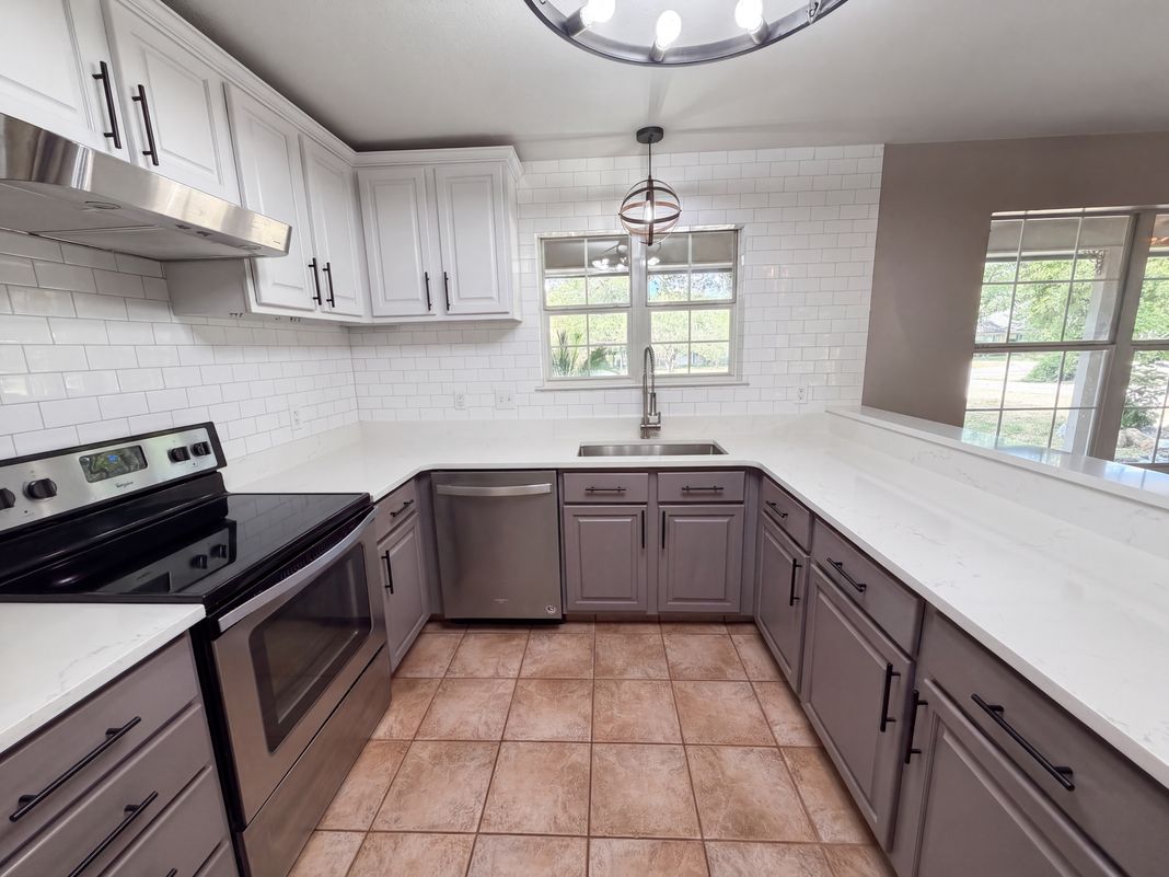 Property photo 2 of 1356 Timberwood Trl