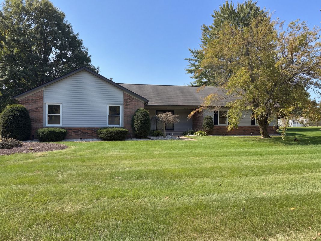 Property photo 1 of 3339 W Sunset Dr N