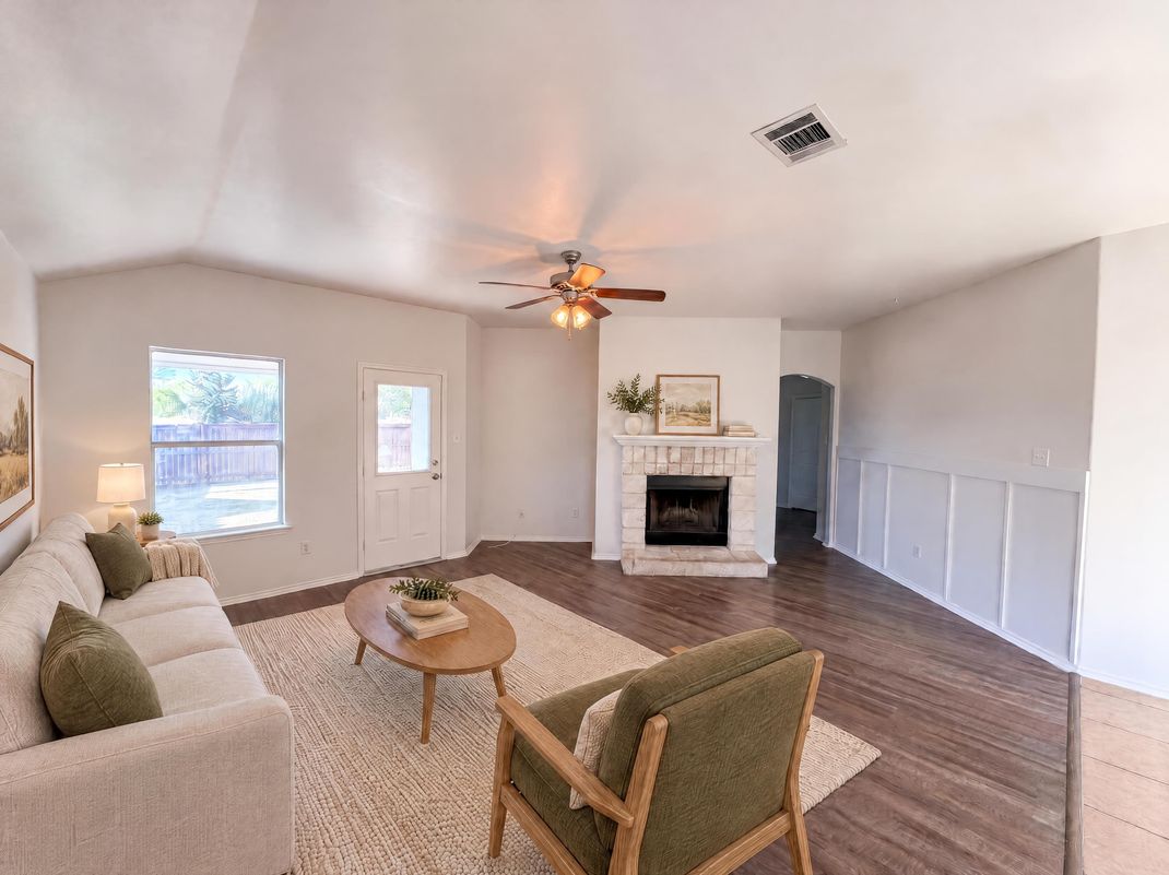 Property photo 3 of 404 Timothy John Dr