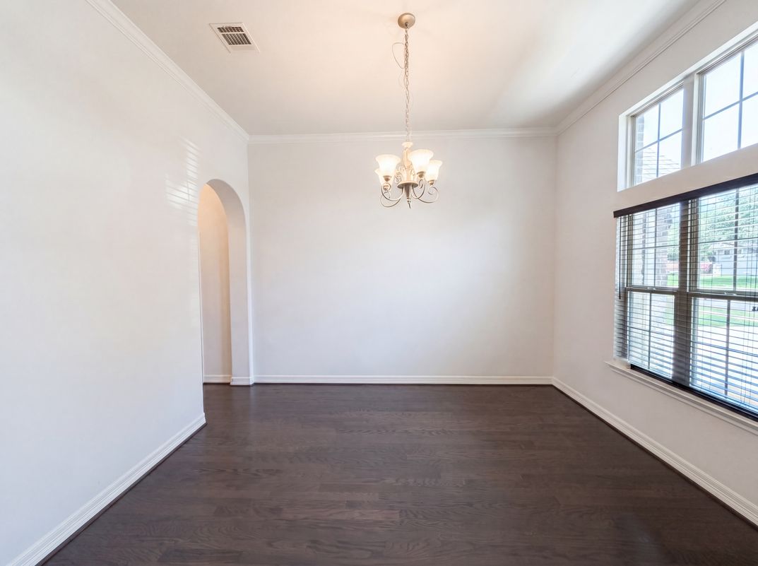 Photo 7 of 19 of 1604 Hollowback Dr, Leander, TX