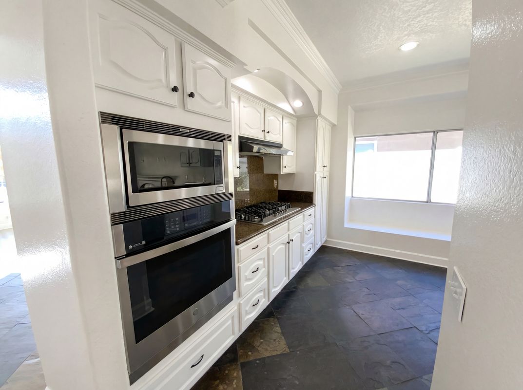 Property photo 2 of 3303 Deaver Dr