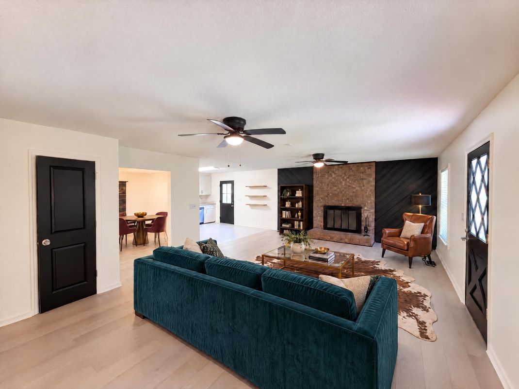 Property photo 3 of 670 Mount Pleasant Rd W