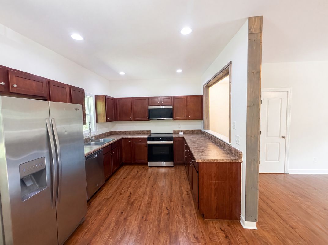 Property photo 2 of 8317 Moritz Dr