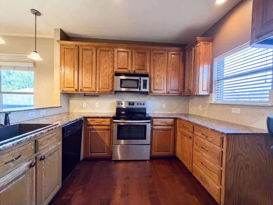 Property photo 2 of 5107 Chesterfield Pl