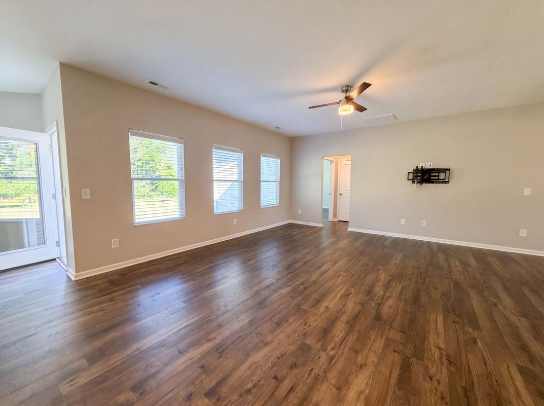 Photo 6 of 19 of 440 Shallowford Dr, Rock Hill, SC