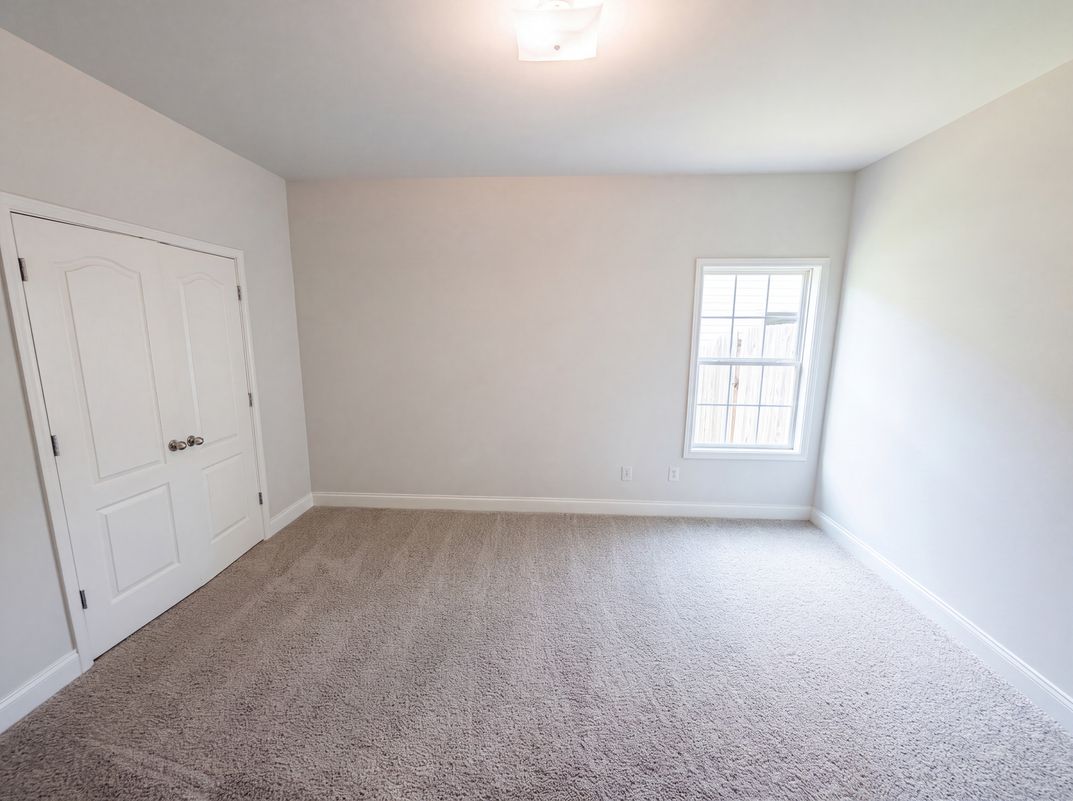 Photo 9 of 23 of 212 Summergate Ln, Villa Rica, GA
