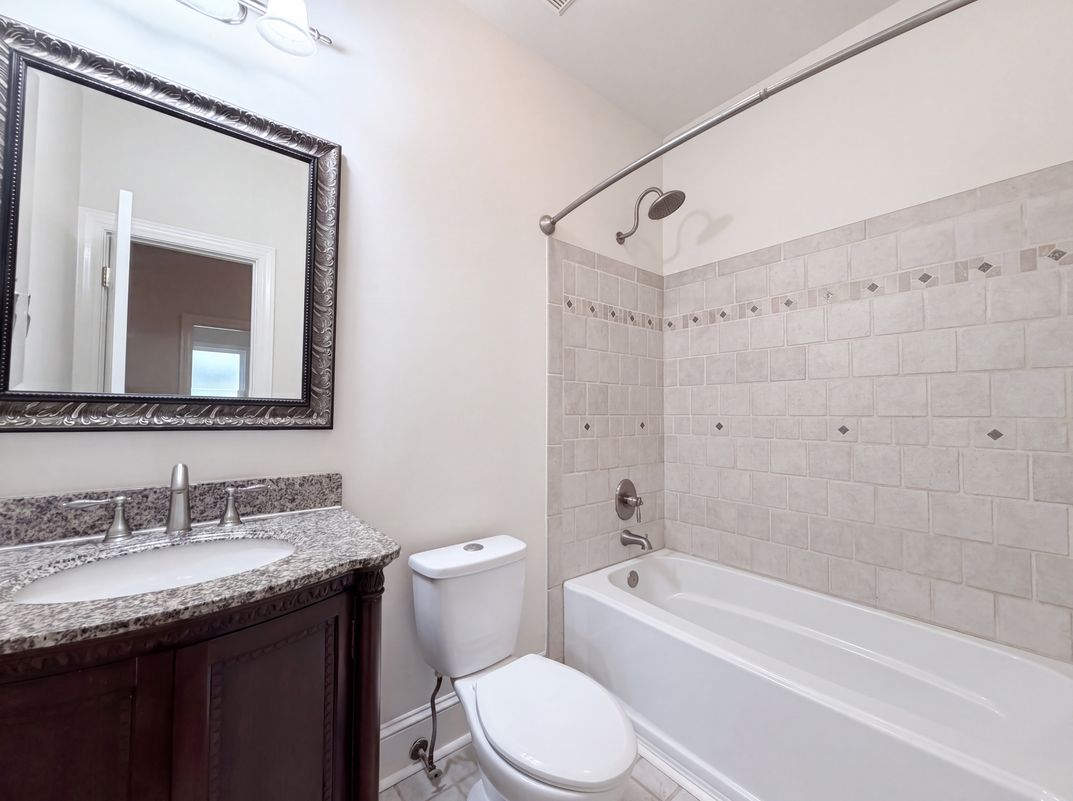 Photo 18 of 21 of 7906 Elphin Ct, Charlotte, NC