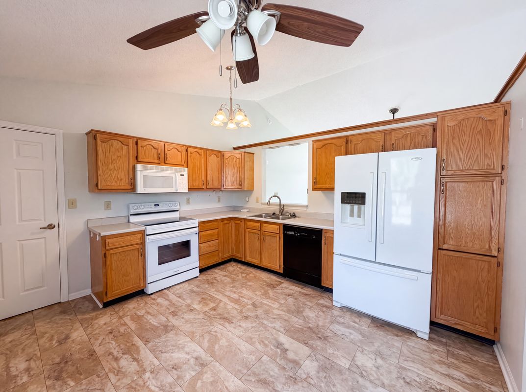Property photo 2 of 345 Leffler Dr