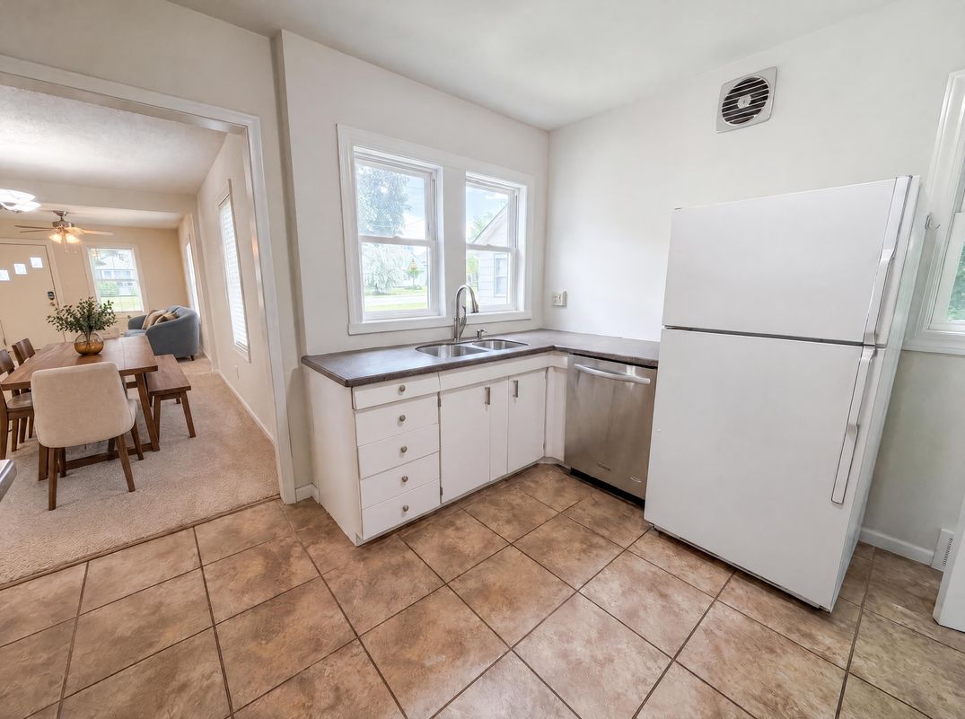 Property photo 2 of 6026 Xerxes Ave S