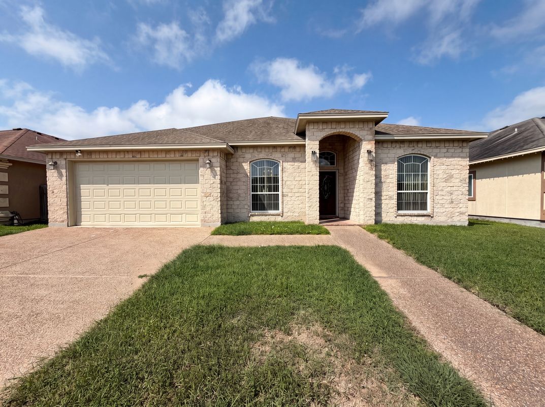 Property photo 1 of 6906 King George Pl