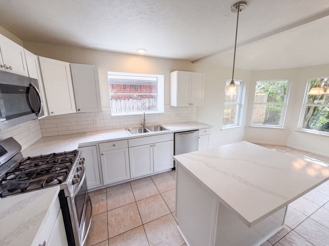 Property photo 2 of 18614 Twigsworth Ln