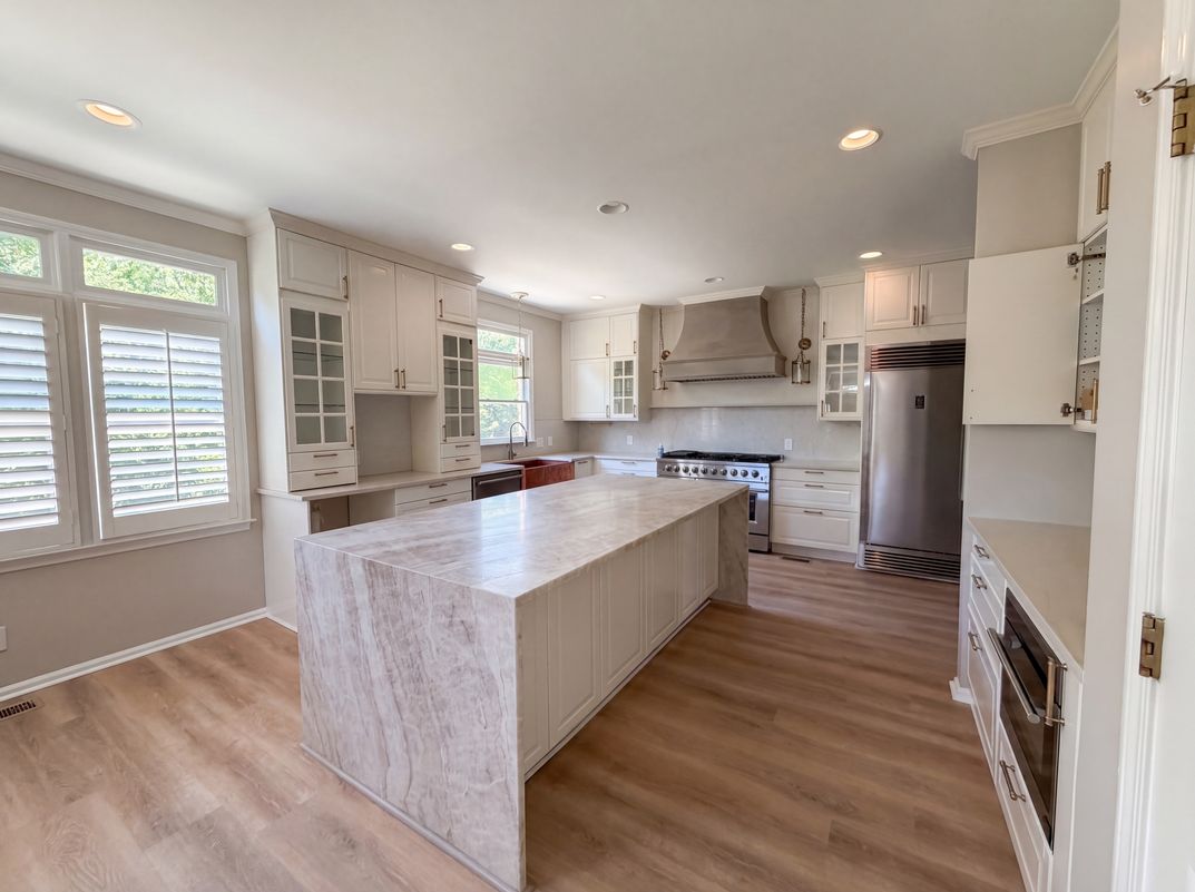Property photo 2 of 15130 Stonegreen Ln
