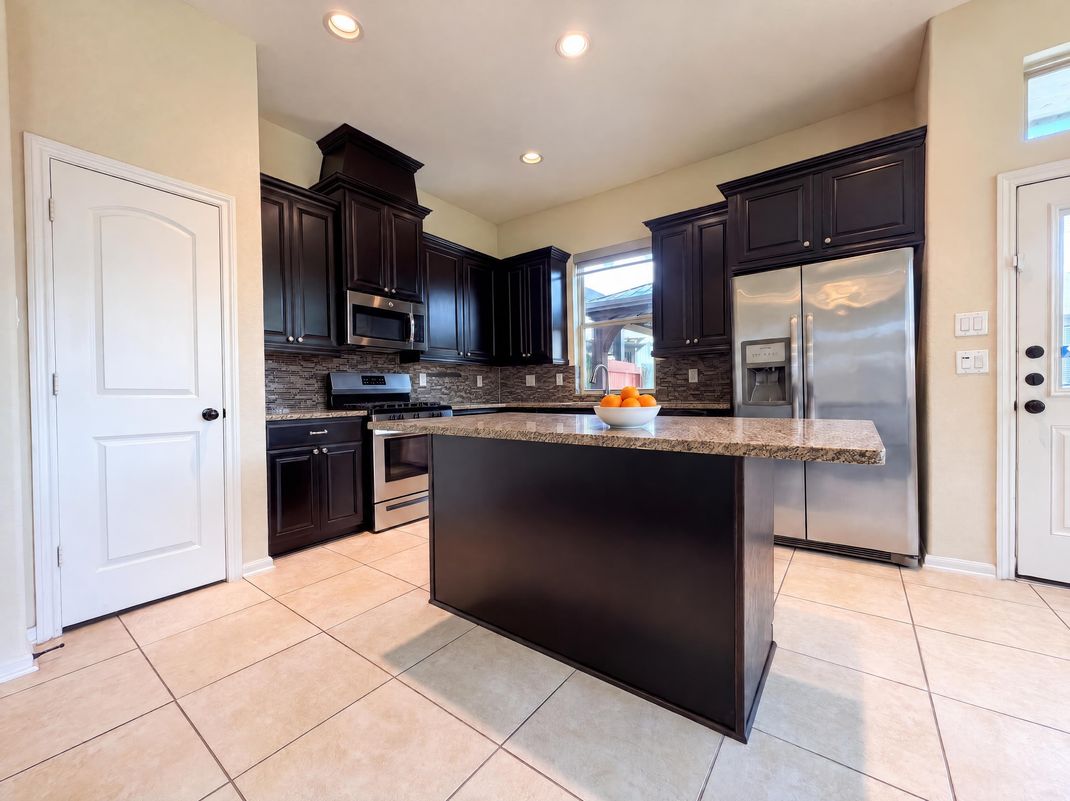 Property photo 2 of 12147 San Luca St