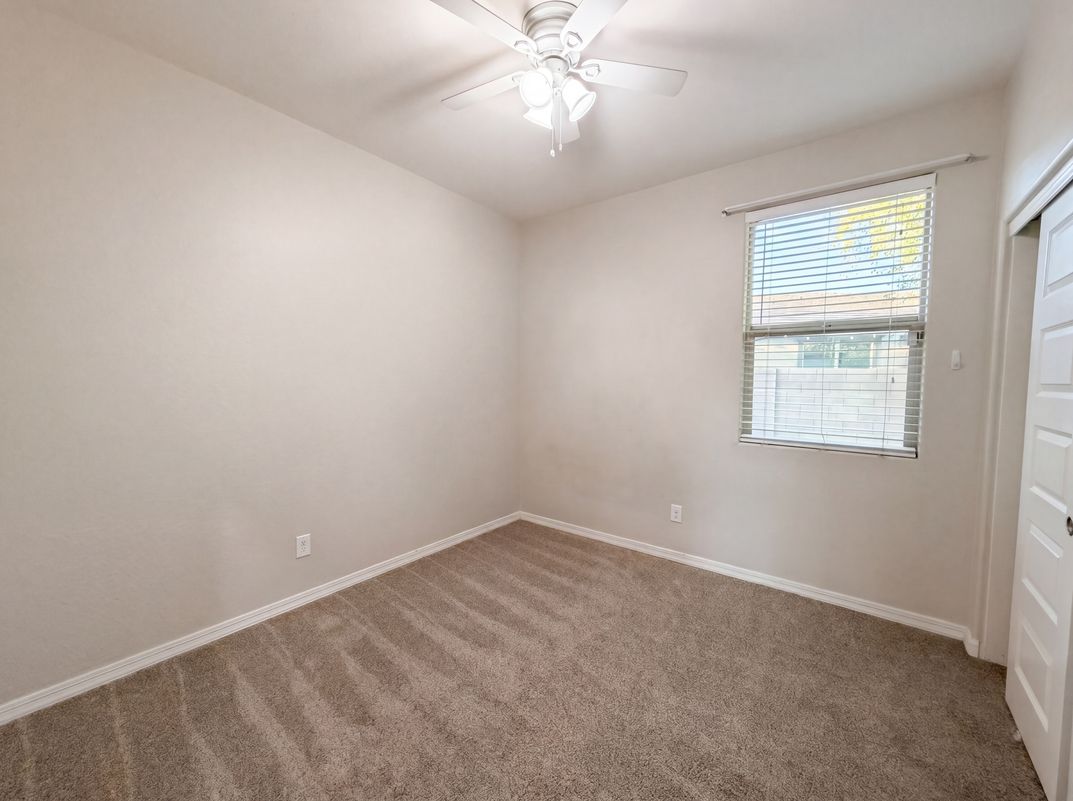 Photo 17 of 23 of 112 E Bernie Ln, Gilbert, AZ