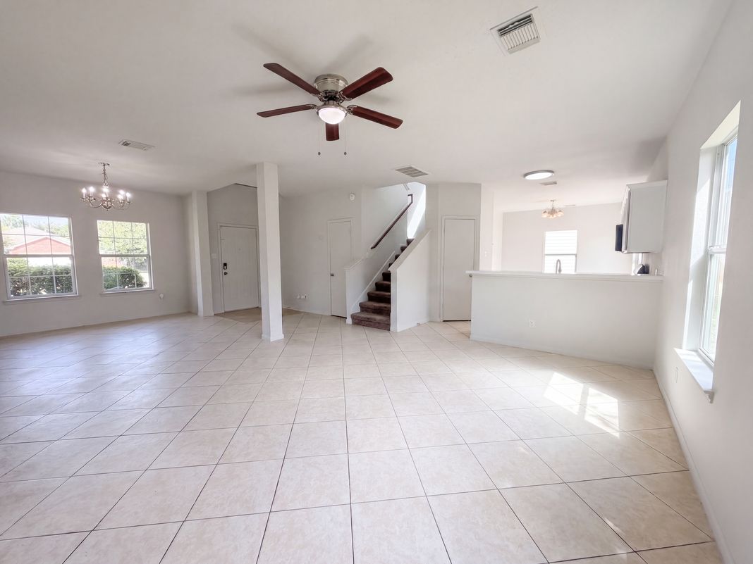 Property photo 3 of 3911 Teal Vista Ct