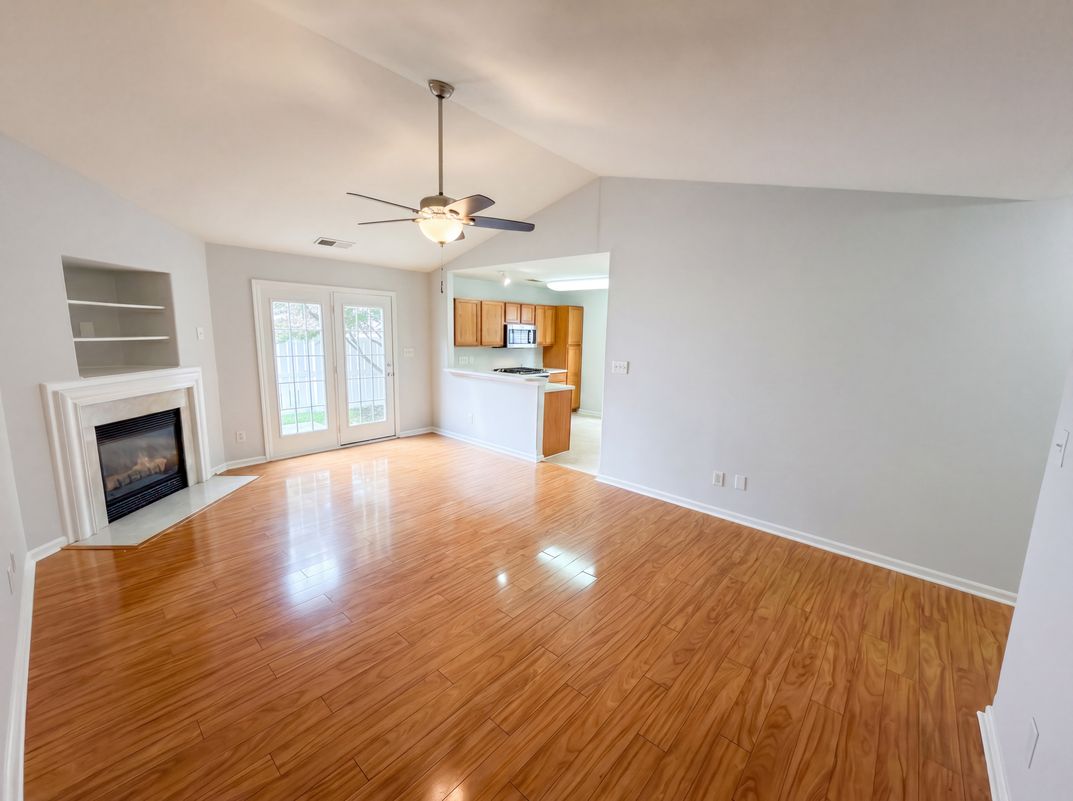 Property photo 3 of 4493 Easywater Ln
