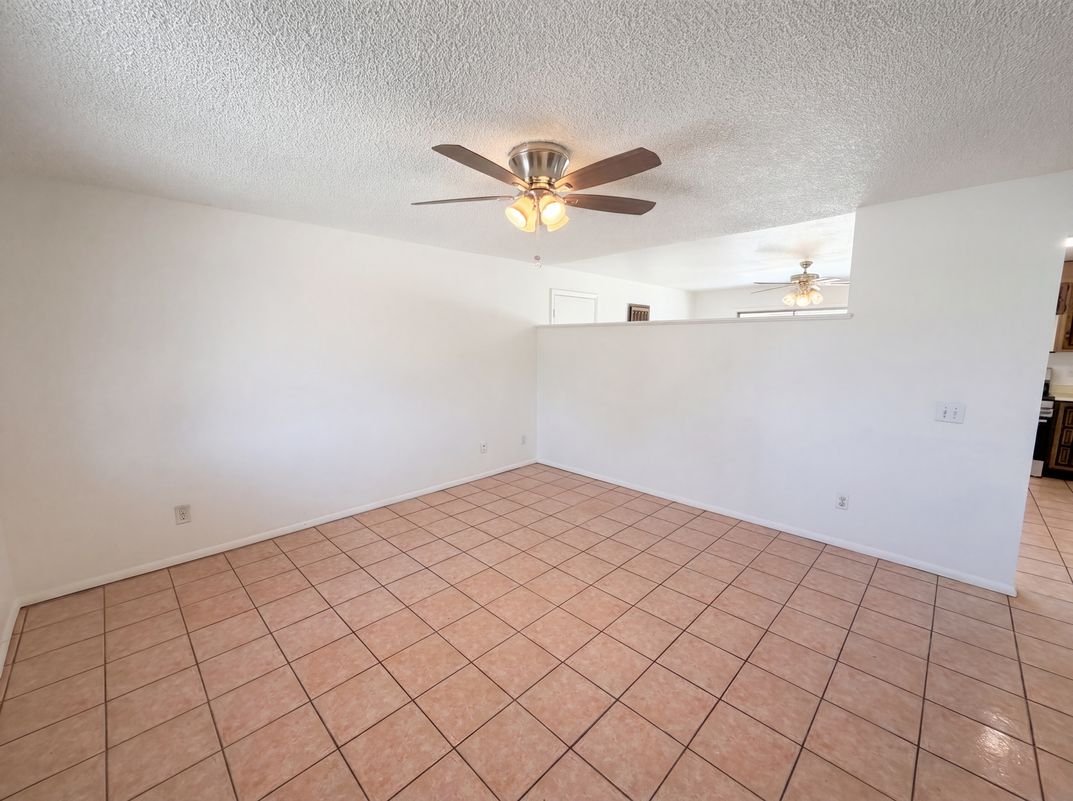 Property photo 3 of 2831 N 70th Dr