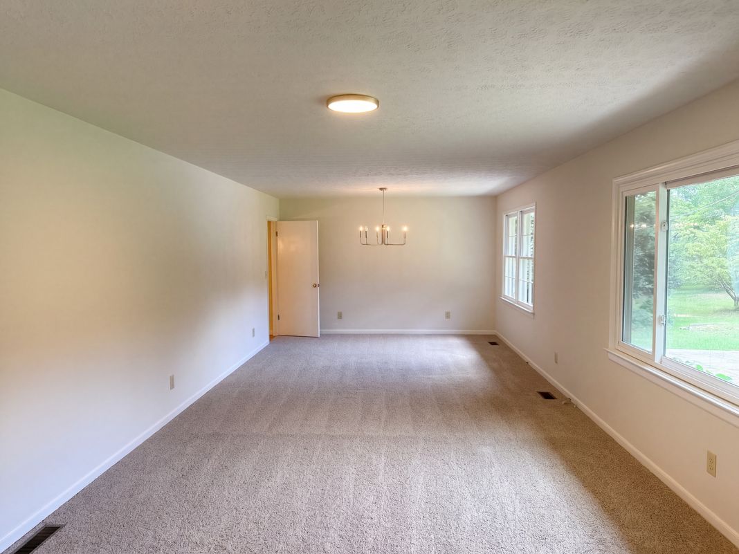Property photo 3 of 3089 Linecrest Rd