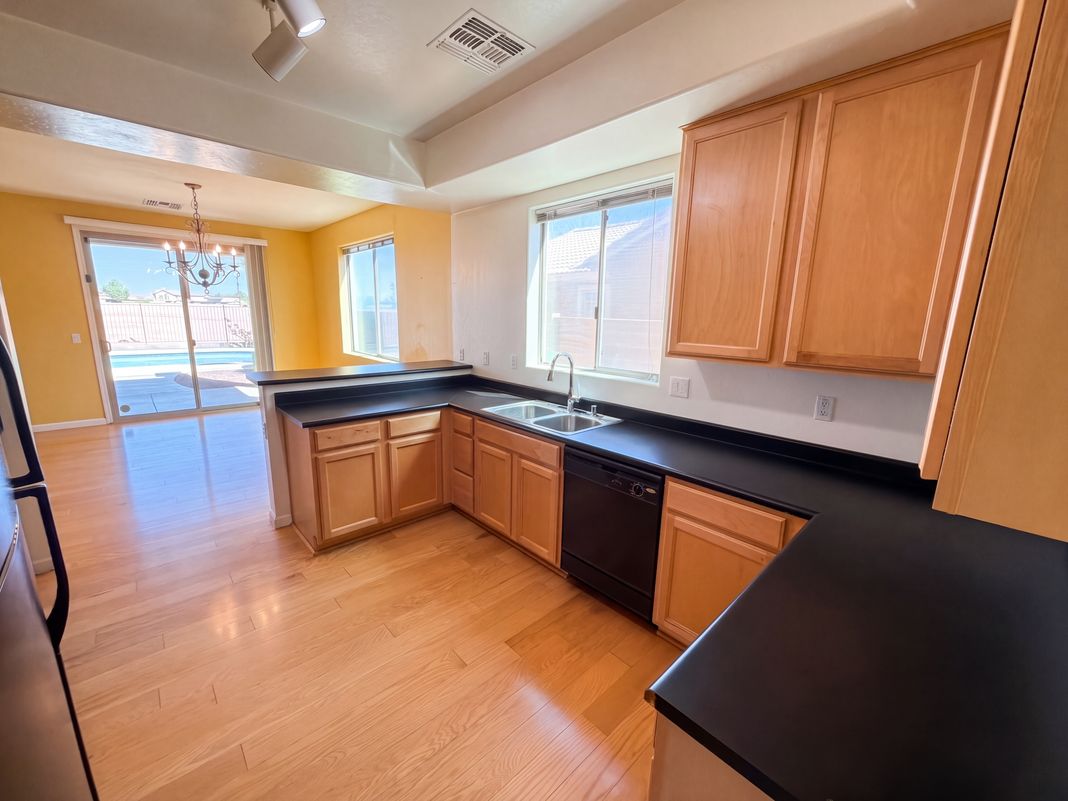 Property photo 2 of 5706 W T Ryan Ln