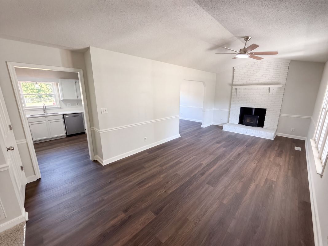 Property photo 3 of 708 Winding Way Dr