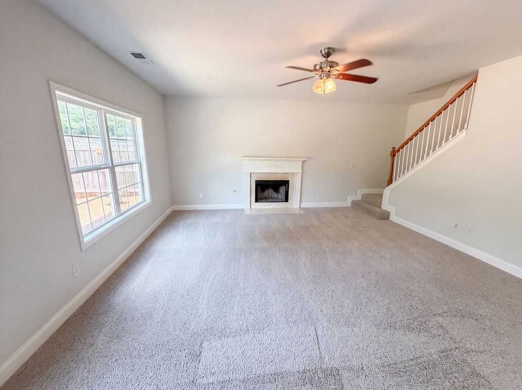 Photo 8 of 23 of 212 Summergate Ln, Villa Rica, GA