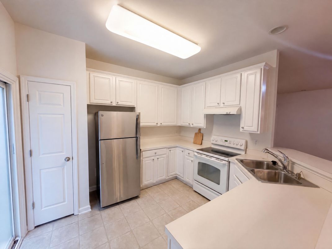 Property photo 2 of 4204 Camden Woods Ct