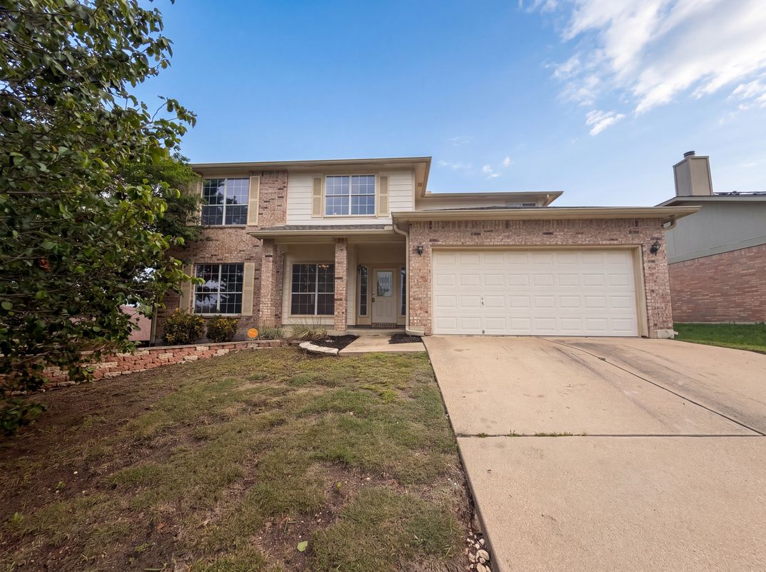 Property photo 1 of 118 W Running Wolf Trl