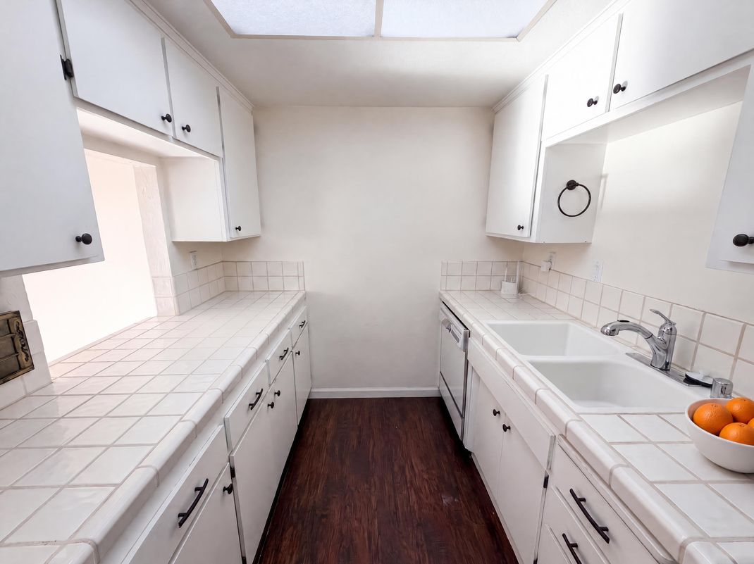 Property photo 2 of 7318 Villa Del Sol Ln