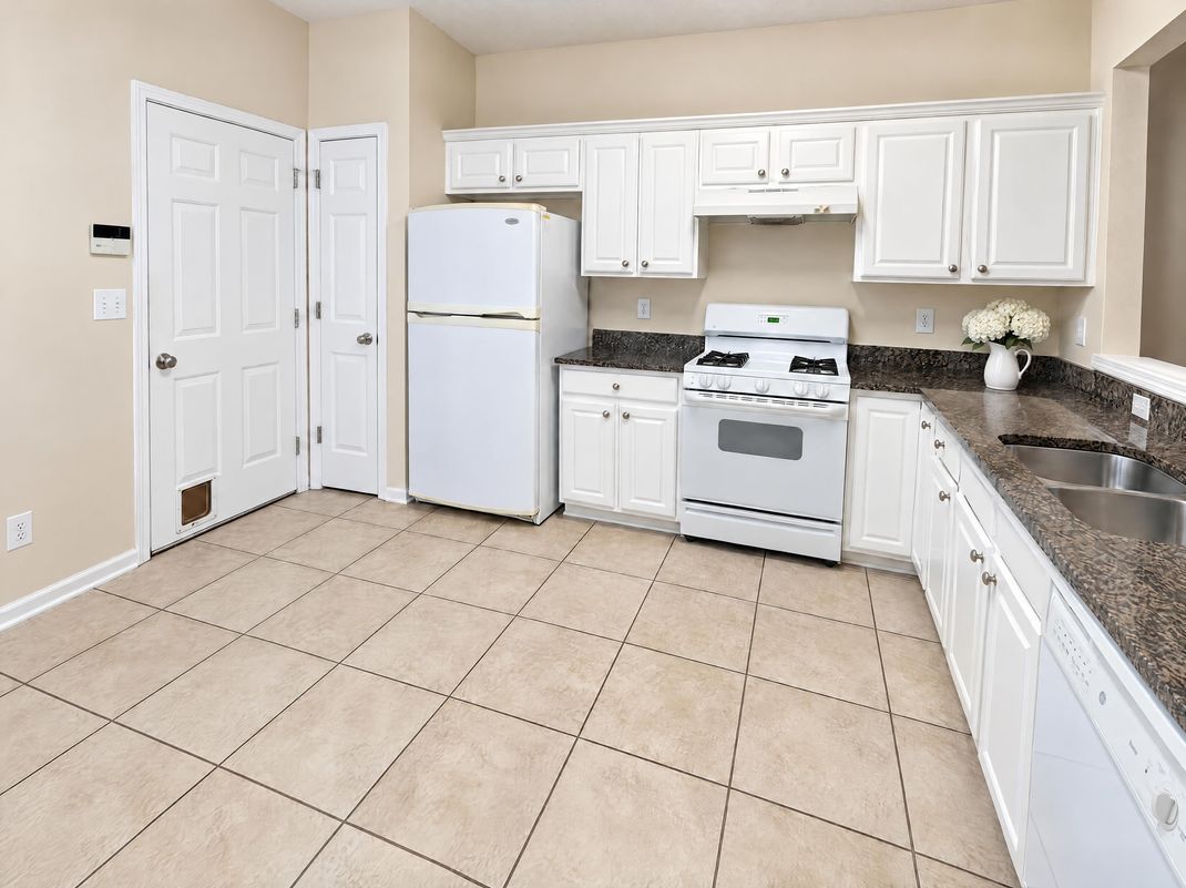Property photo 2 of 13249 Marrywood Ct